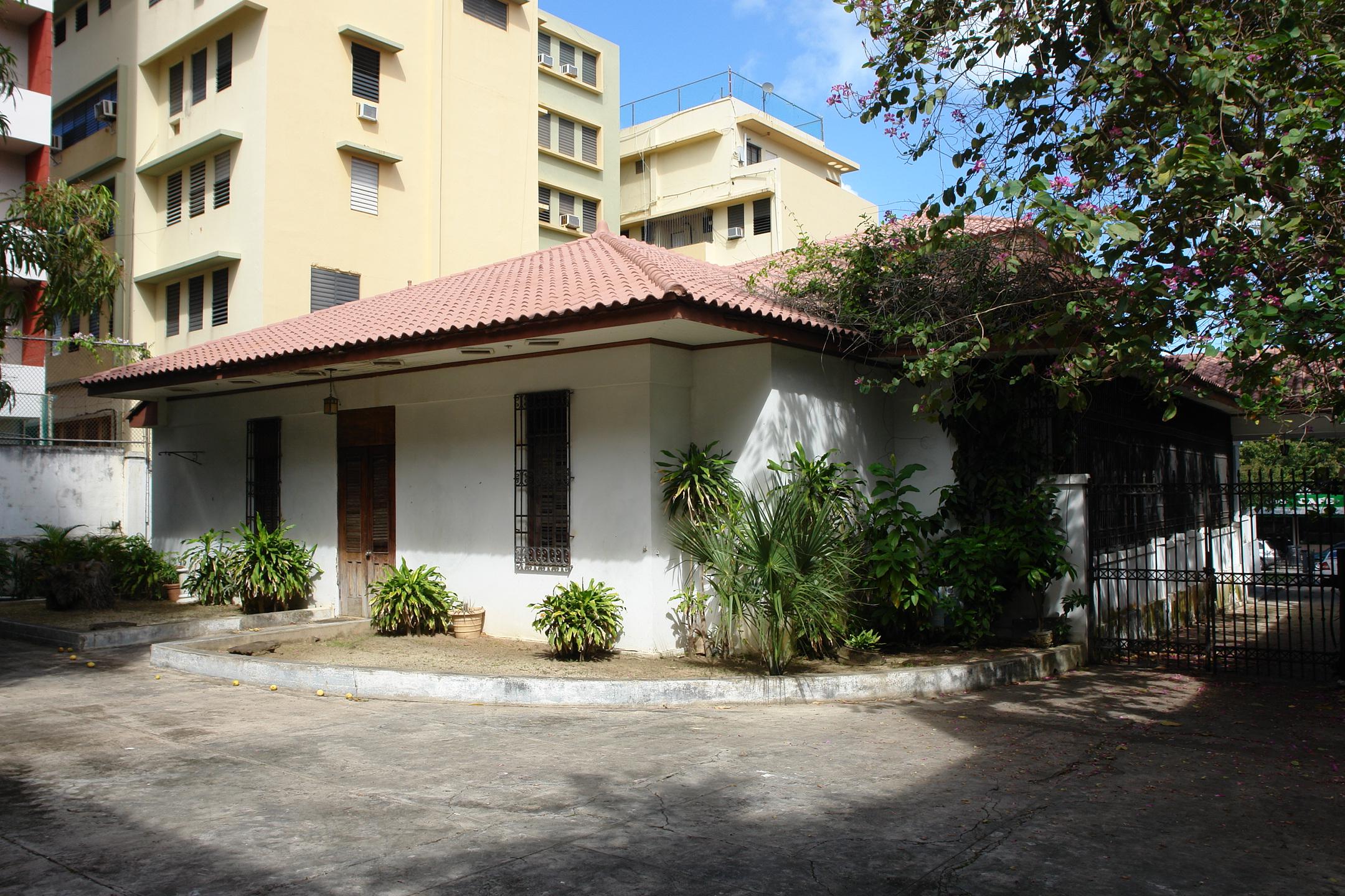 Residencia Dr. Eugenio Fernández García - Ponce de León 652 - San Juan (Miramar) - 2012 00039